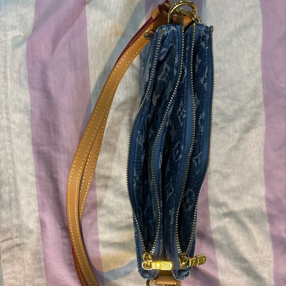 Louis Vuitton Blue Denim Cherry Shoulder Bag - Picture 4 of 5